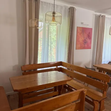 Aparthotel Tkalcovna U Zlateho Potoka Dobrany (Hradec Kralove)