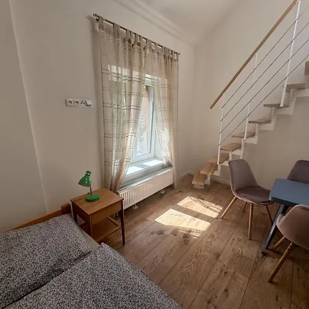 Tkalcovna U Zlatého Potoka 3*