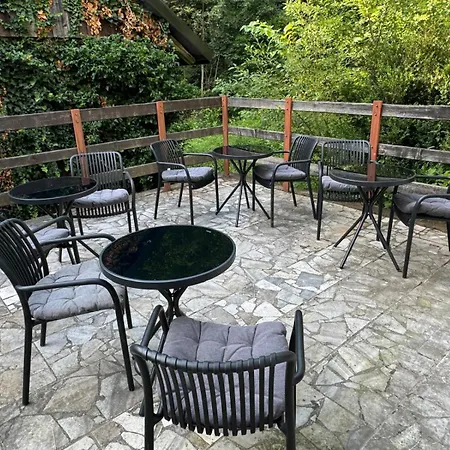 Tkalcovna U Zlatého Potoka Appart hôtel Dobrany (Hradec Kralove)