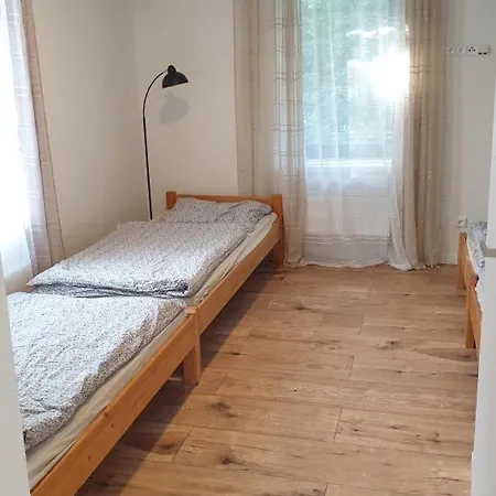 Tkalcovna U Zlatého Potoka 3* Dobrany (Hradec Kralove)